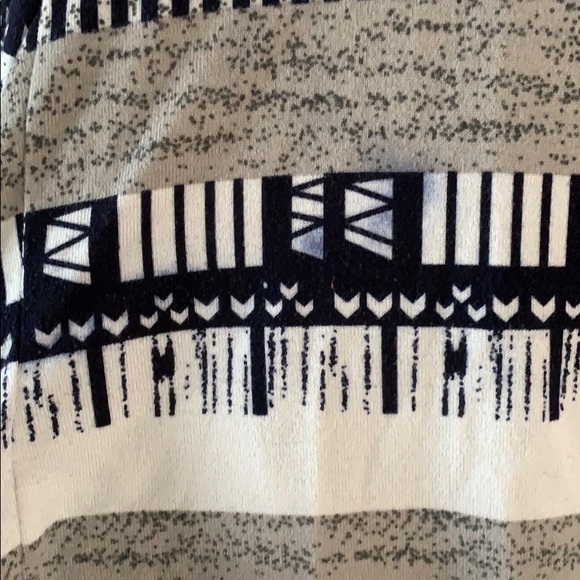 Top - Picture 4 of 4